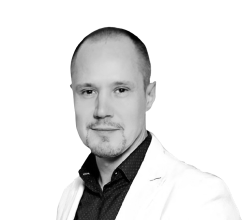 <p><span style="font-weight: bold;">Victor Kondrashov </span><span style="font-style: italic;">Marknadschef</span></p>